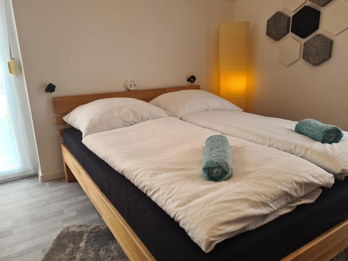 Lichtdurchflutetes Zimmer - Mainwiesen Waldbuttelbrunn Zewnętrze zdjęcie